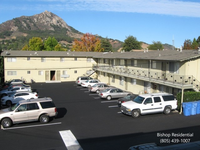 Bright Clean Apartment Next To Cal Poly's Highland Drive Entrance OPEN Saturday 10am