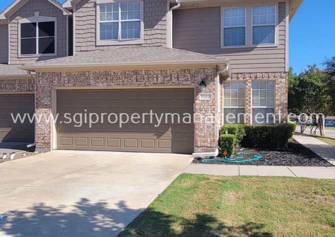 Houses Near Great 3 Bedroom Townhouse!