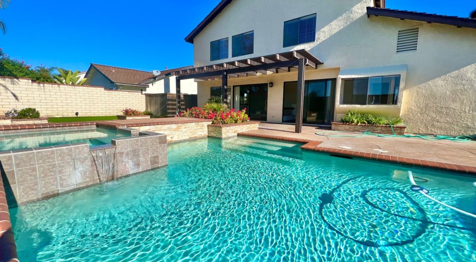 Large Mabury Ranch Home with Pool and 3 Car Garage