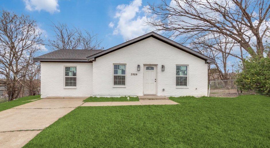HALF OFF FIRST MONTH'S RENT! Gorgeous Totally Remodeled 4 Bed 2 Bath Brick Home for Rent in Dallas, TX!