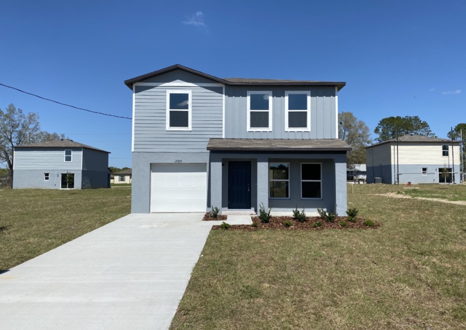Houses Near Gorgeous Newer Home in Brooksville Available!