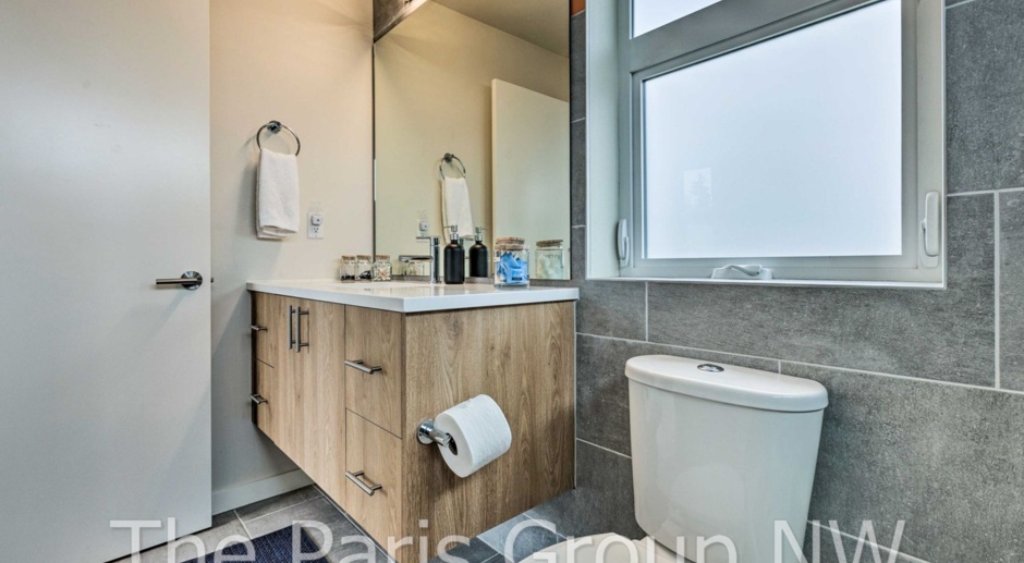 ***PROPERTY LEASED***Modern 2019 Madrona 3BR TH * A/C!!* Big Open Spaces * Furnished or Unfurnished