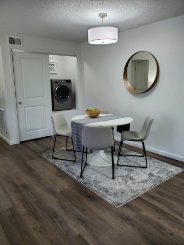 Remodeled Apartments Close to WSU! 