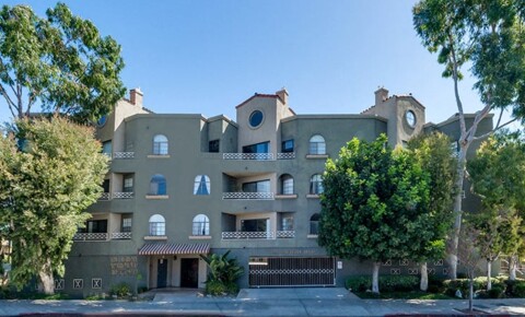 Apartments Near Cal State Northridge The Jeremy Apts for Cal State Northridge Students in Northridge, CA