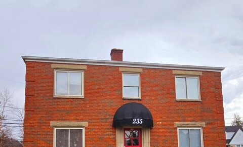 Apartments Near Creative Images Institute of Cosmetology-South Dayton Newly renovated Studio Apartment close to Wright Patt AFB for Creative Images Institute of Cosmetology-South Dayton Students in Dayton, OH
