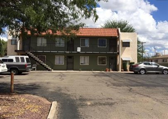 Apartments Near 2818 Tucson Blvd