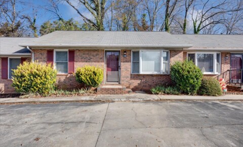 Apartments Near DeVry University-North Carolina Well maintained 2 bedroom 1.5 bath condo in Cherry Farms! for DeVry University-North Carolina Students in Charlotte, NC