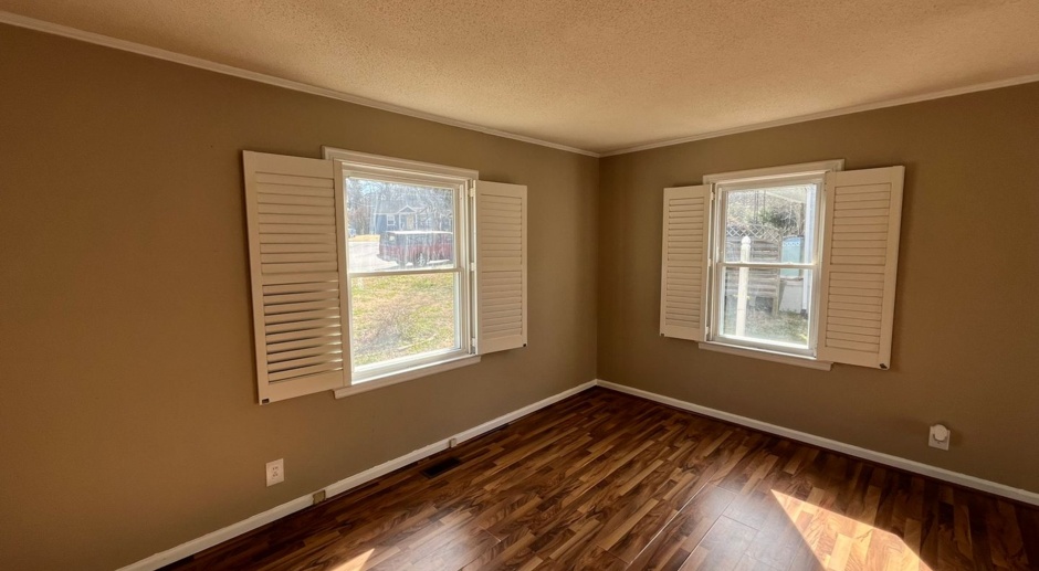 Cozy 1BD, 1BA Near Downtown Raleigh House with Fenced Yard