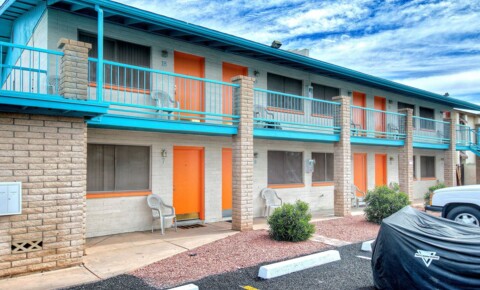 Apartments Near High-Tech Institute Stanley for High-Tech Institute Students in Phoenix, AZ