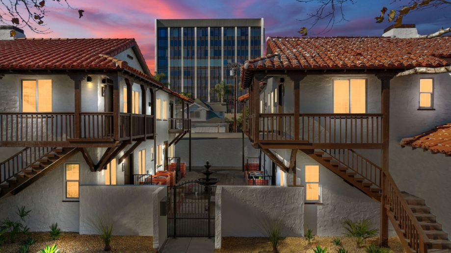  Newly Renovated Spanish Villa Apartment Homes in Santa Ana 