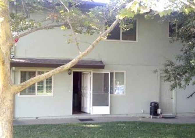 Houses Near Epic Real Estate & Asso. Inc. - Bright- open floor plan - -CLOSE TO UC DAVIS- Beautiful Cozy Two bedrooms with PKG!