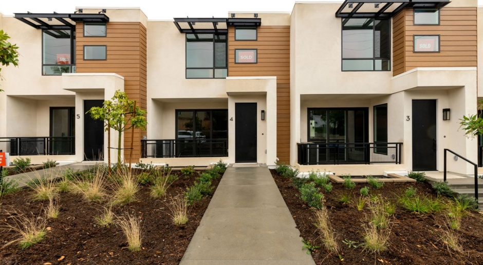 Modern Townhome FOR RENT in Golden Hill 3 Bed w/ 2 car garage!