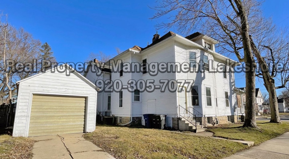 4 Bedroom, 1 Bathroom House for Rent | Great Location! | Close to UWO
