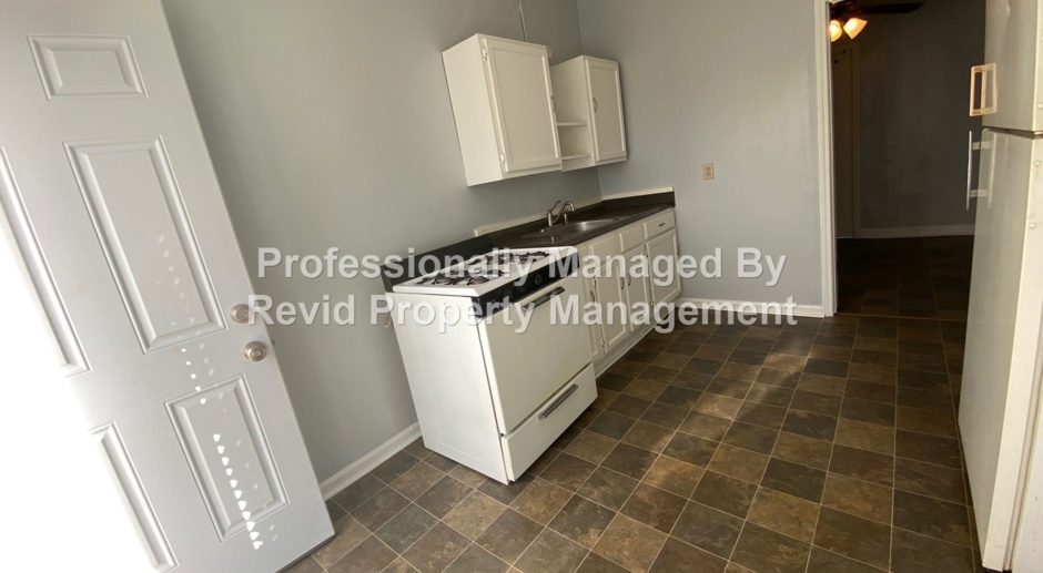 *FIRST MONTH FREE* Beautiful Midtown Studio Apartment ! 