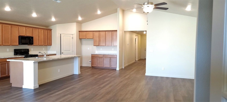 Brand new Rental in a great area!