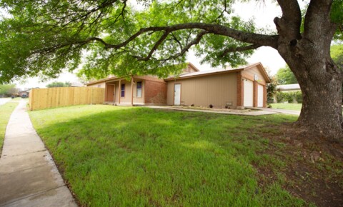 Apartments Near Aveda Institute-San Antonio Woods Hole 14503-14505 for Aveda Institute-San Antonio Students in San Antonio, TX