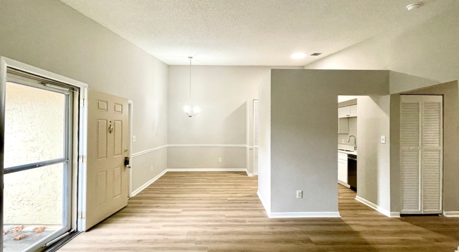Beautiful, Remodeled 3/2 Townhouse in Winter Park on cul-de-sac! 