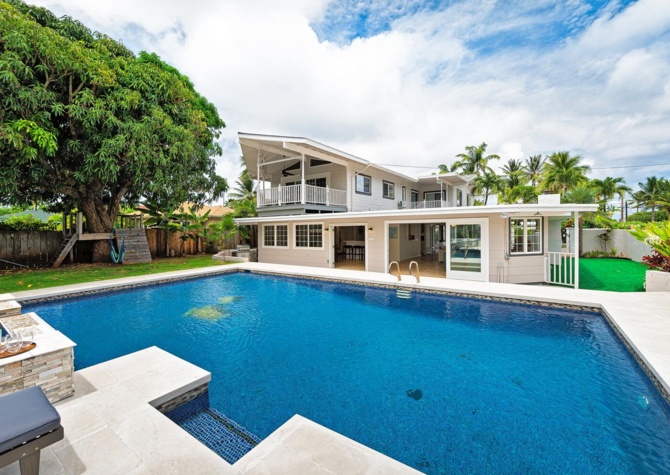 Houses Near New to the market! Private Villa w/Pool, AC, walk to beach: Villa Hui Hou