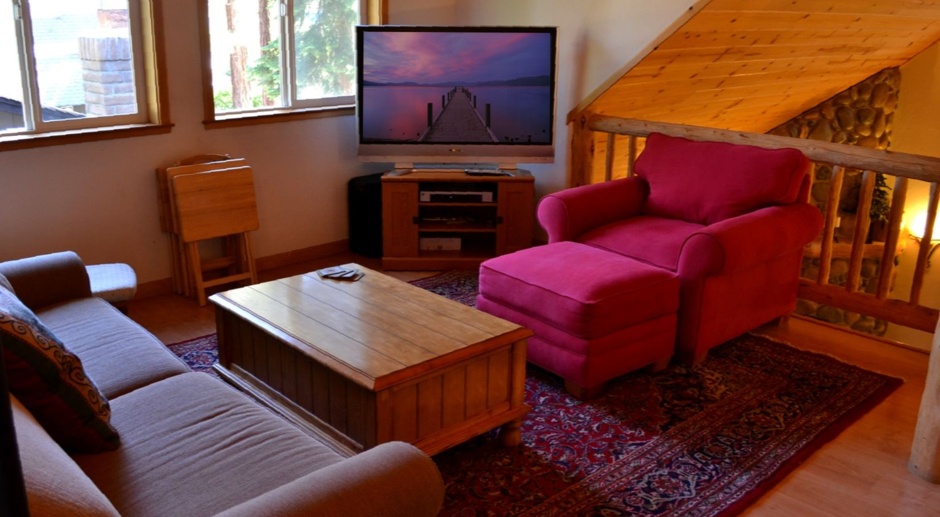 Sweet 2BD Cabin! Avail for a 3-6 month Winter lease! SL