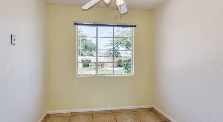 EXCELLENT 3 BEDROOM, 2 BATH HOME WITH LARGE BACKYARD & POOL IN TEMPE!