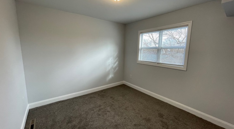 Fully Renovated 3BR/1BA in New Castle!