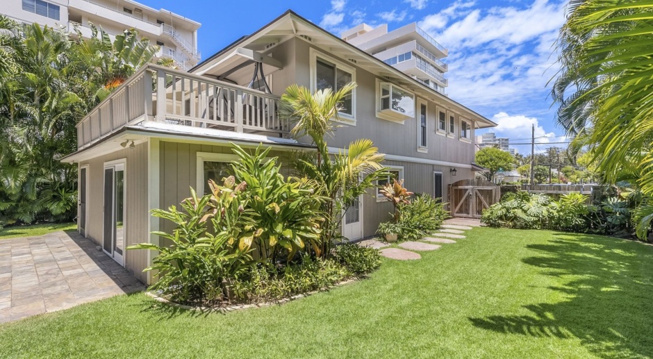 Luxury Gold Coast Home w/AC and Backyard: Hale Nui