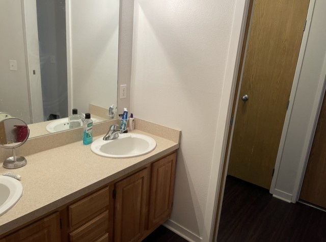 1br in 4br apartment on campus - Jan 2022