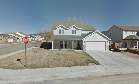 Houses Near Beautiful You School of Nail Technology 4 Bedroom house for Beautiful You School of Nail Technology Students in Cedar City, UT