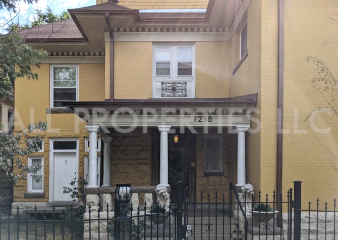 Houses Near Capitol Hill 1 Bedroom Apartment in Historic Building AVAILABLE JUNE 1