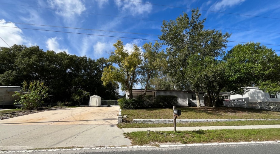 Seminole County POOL home with 3 bedrooms/ great price recently updated