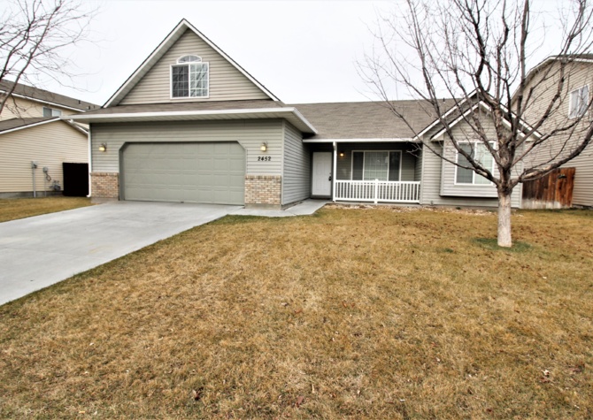 Houses Near  Fantastic home in the highly desirable Nampa's Discovery Pointe. 
