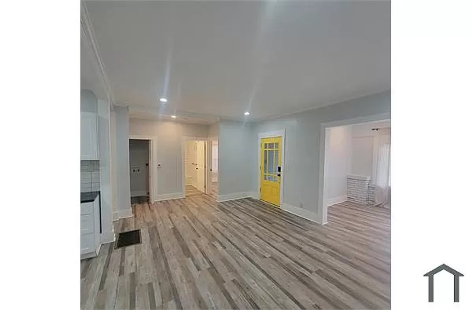 Beautiful Remodeled 3Bedrooms 2Baths in Bush Hills Area 
