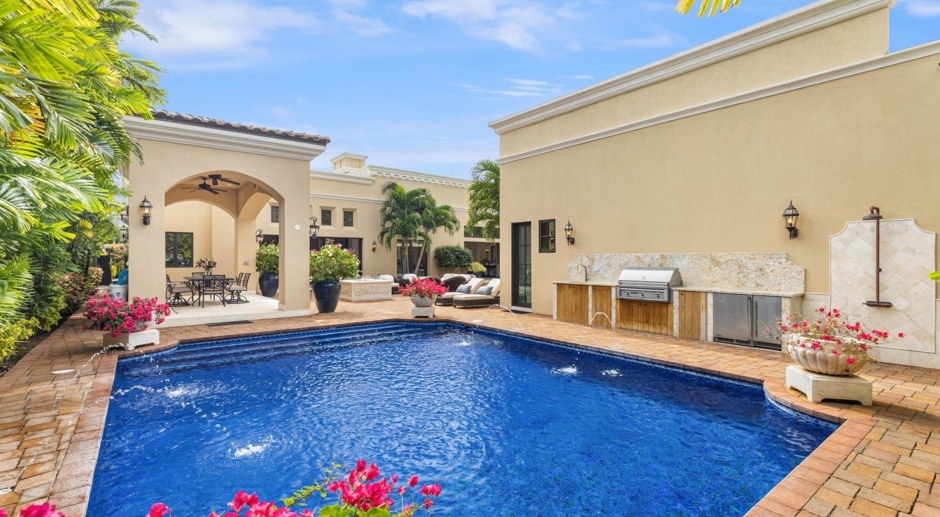 Luxury 5BR Grand Estate w/ Pool & Golf Simulator