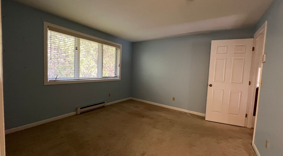 College Hill Condo Immediately Available