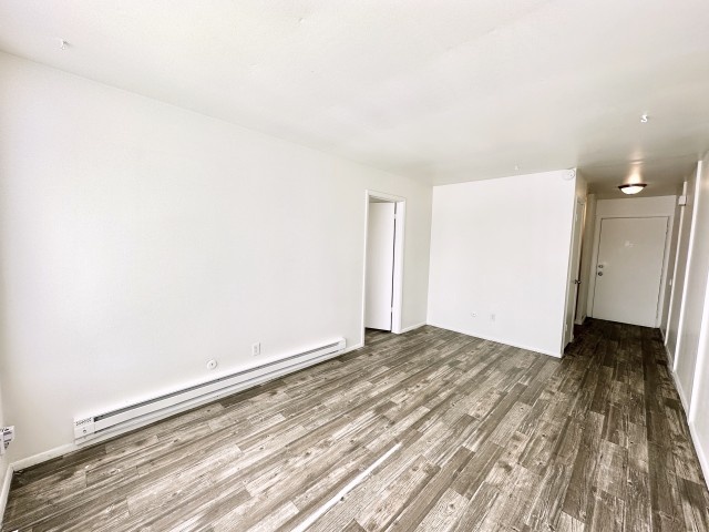 Spacious 1 Bedroom Near Trolley Square with Large Windows and Google Fiber Ready!