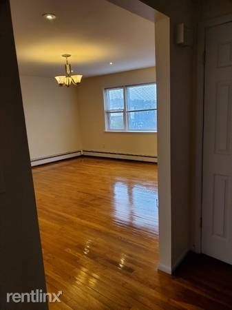 Beautifully Updated 2 Bedroom 2 Bath with Additional Office Space/Den Located in Yonkers