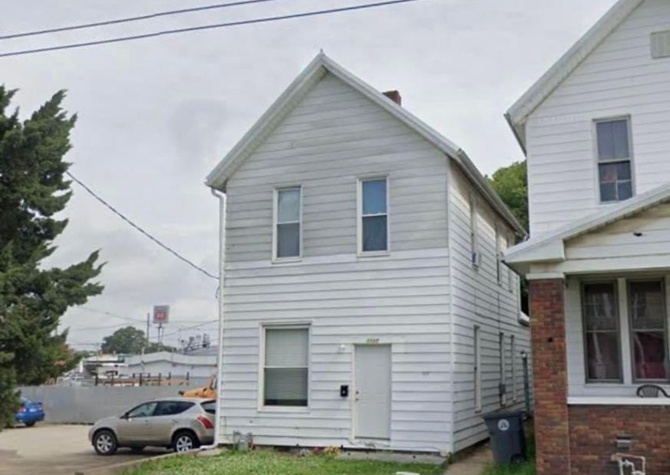 Houses Near 1117 West Illinois Street, Evansville, Indiana 47710