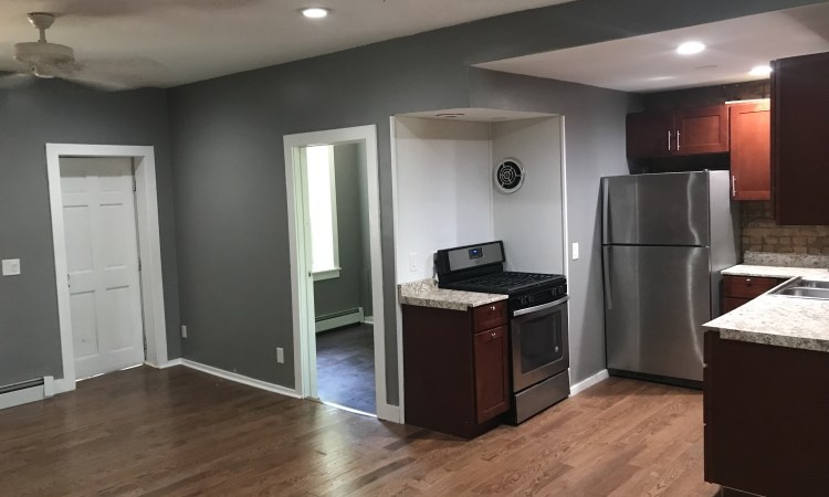 261 Western Ave Off Campus Student Rental