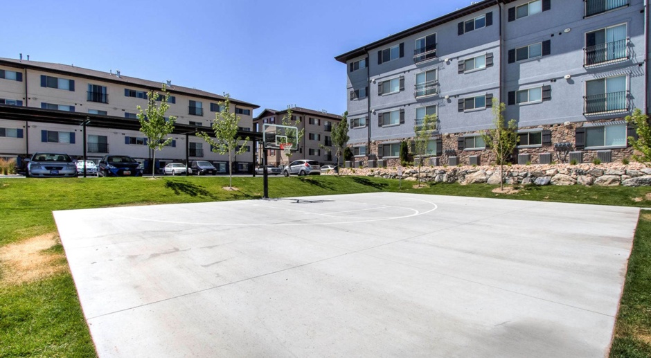 Beautiful Orem Condo - with MOVE IN special!