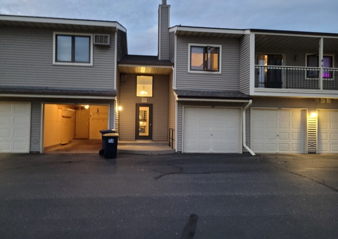 Houses Near 2-bed, 1-bath Main-level Townhome available now in Apple Valley!
