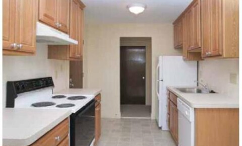 Apartments Near Curry 898 Massachusetts Avenue for Curry College Students in Milton, MA