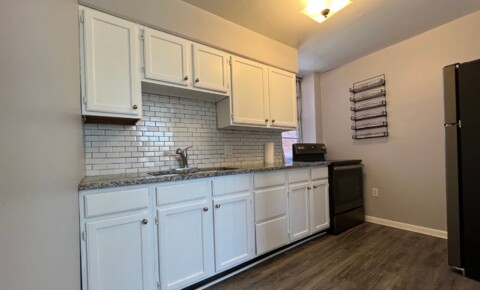 Apartments Near Cincinnati State Walnut Hills: Newly renovated 1 bedroom available for lease!  for Cincinnati State Technical and Community College Students in Cincinnati, OH