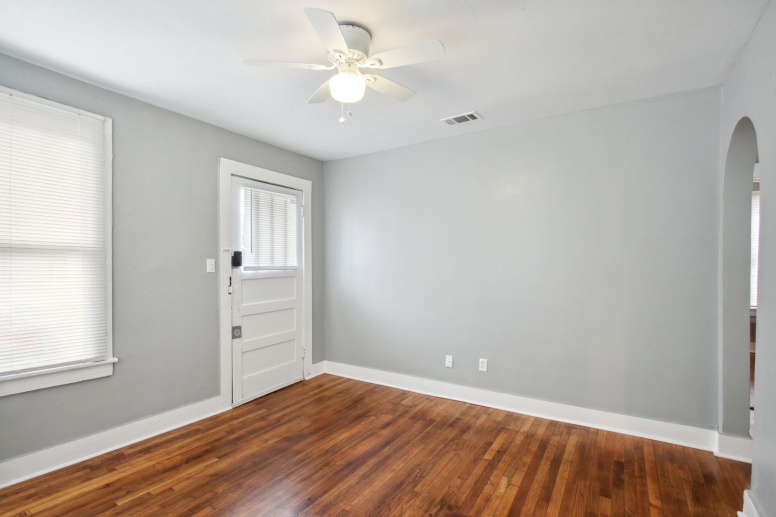 Large 2BR/1BA Downtown Savannah Home For Rent