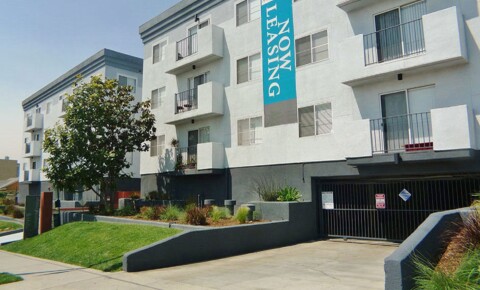 Apartments Near Antioch University-Los Angeles Villa De Adel Apts for Antioch University-Los Angeles Students in Culver City, CA