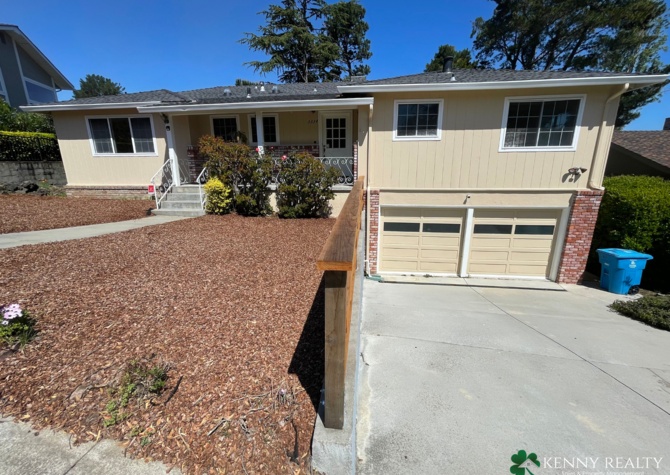 Houses Near Large 4 Bedroom Home in Great Location in San Mateo, Beautiful Area, Large Lot
