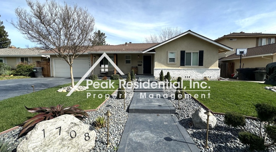 Nicely Updated 3bd/2ba Home with Spacious Backyard!
