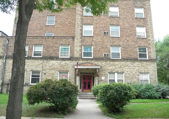 Apartments Near SEPTEMBER MOVE IN~Studio, 1 Bedroom, and 2 Bedroom Apartments for Sept 2022- Close by the University of Minnesota