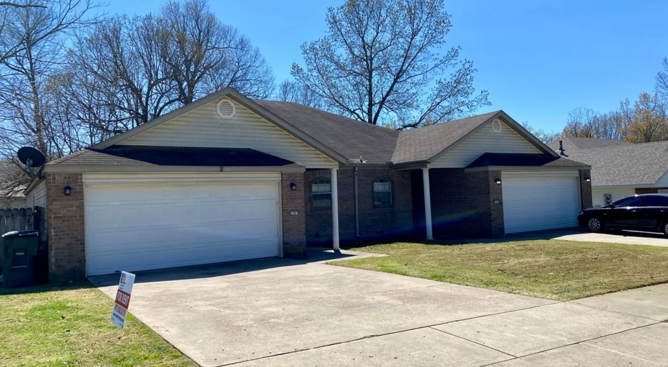 3 Bed 2 Bath Duplex for Rent in Fayetteville! 