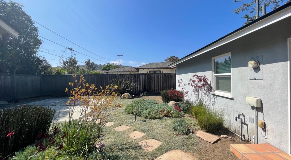 Renovated East Mesa Home 2 Doors From Shoreline Dr! 
