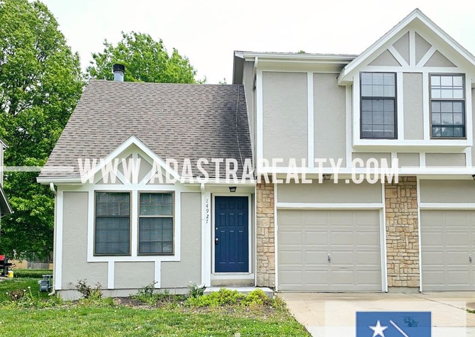 Houses Near Spacious Duplex in Blue Valley-Available NOW!!